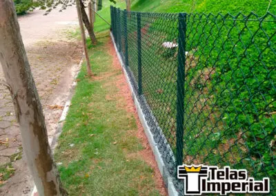 Fechamento de Cercas com Cano Tubular