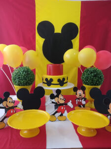 BELLE FESTAS - ALUGUEL DE KITS DE DECORAÇÃO ESTILO PEGUE E MONTE