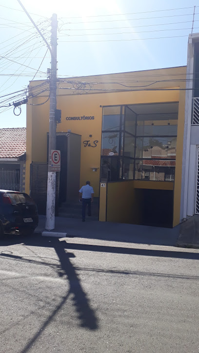 Clínica F & S