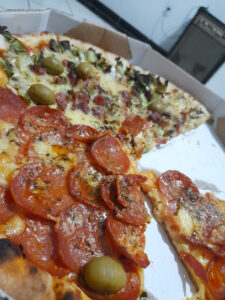 Moriah Pizzaria e Esfihão